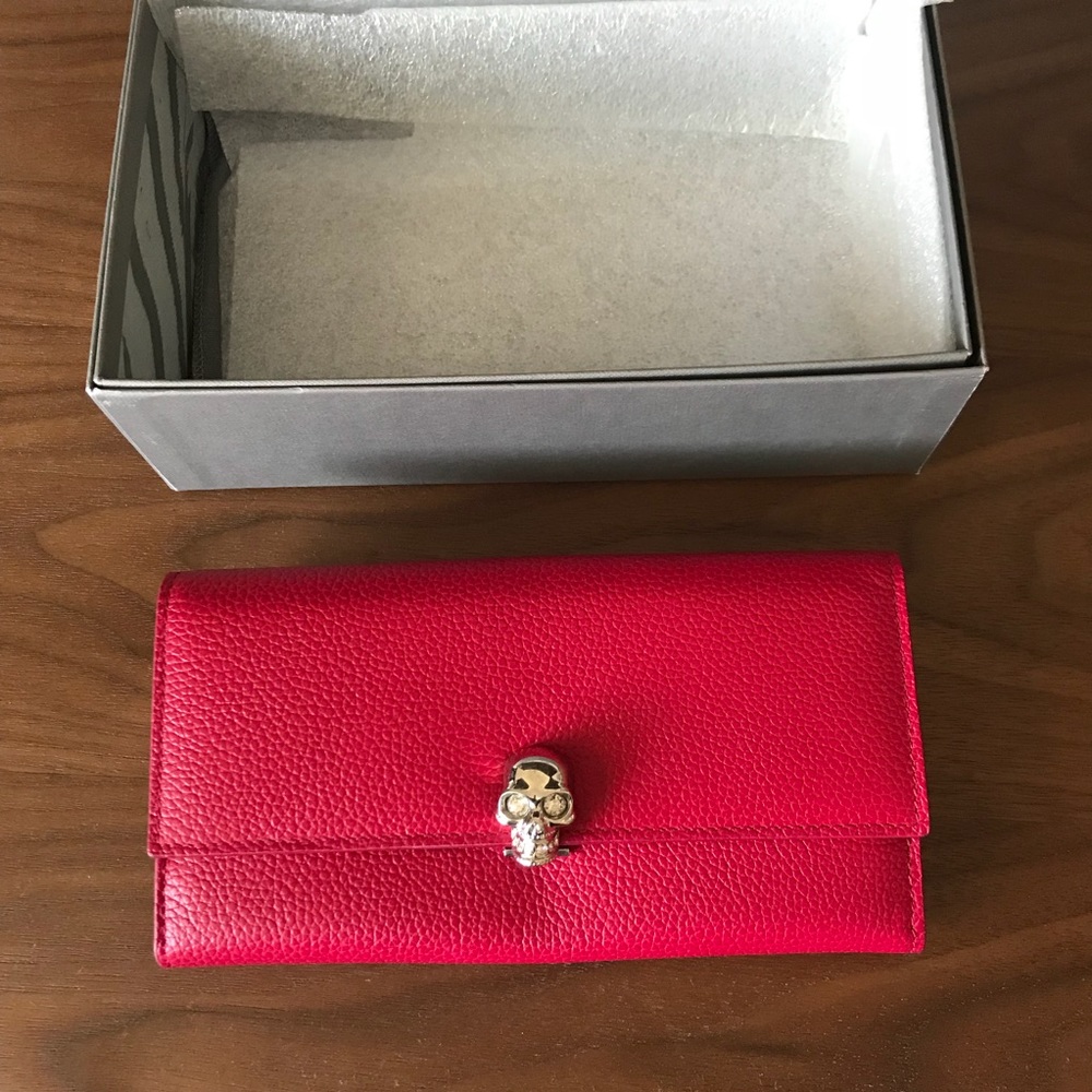 Brand new wallet